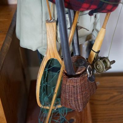 CRAFTED FLY FISHERMAN CHARACTER SANTA CLAUS FIGURE - GOOD DETAIL