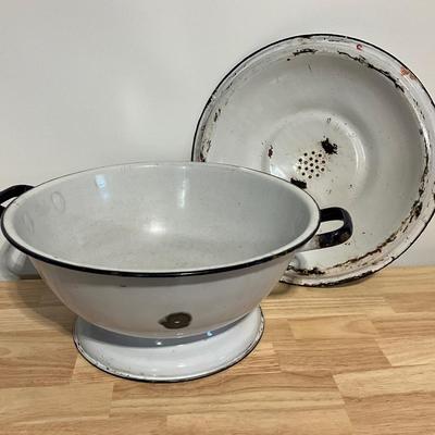 Vintage BreadRising Enamelware