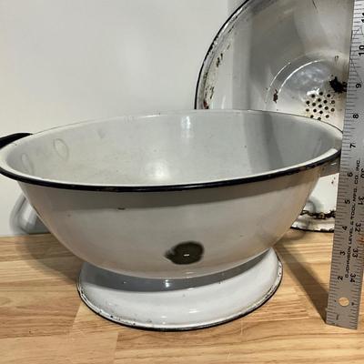 Vintage BreadRising Enamelware