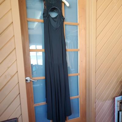 Black dress blonde notes by Stacy Sklar size 5 High Low Hem Lace Bodice