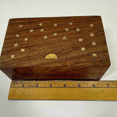 Vintage wood box set nesting trinket jewelry boxes