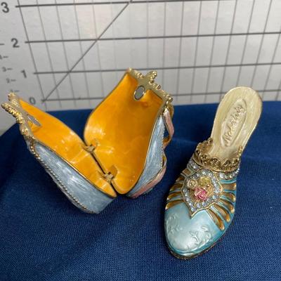 Metal Shoes and Purse that opens