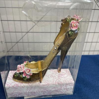 Metal Shoes and Purse that opens