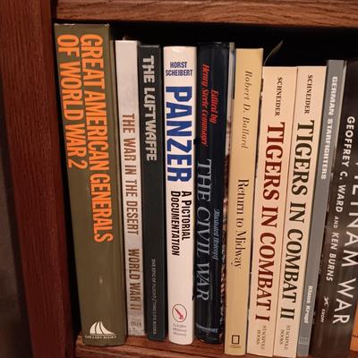 NONFICTION BOOKS ON MILITARY AND WAR