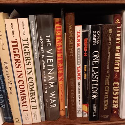 NONFICTION BOOKS ON MILITARY AND WAR