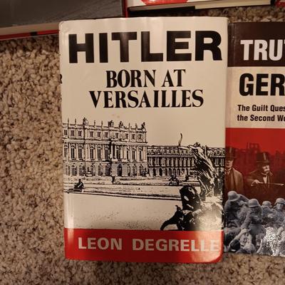 5 NONFICTION MILITARY/WAR BOOKS