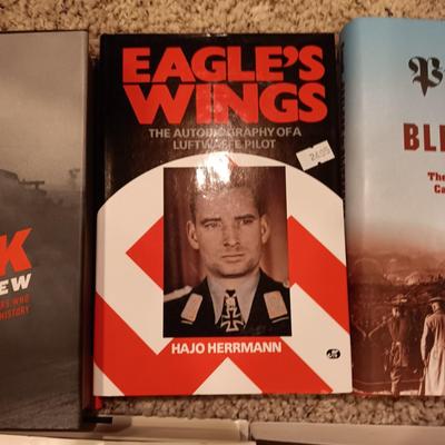 5 NONFICTION MILITARY/WAR BOOKS
