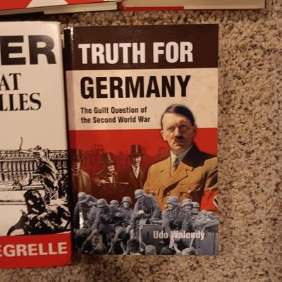 5 NONFICTION MILITARY/WAR BOOKS