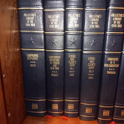 A COMPLETE SET OF "COLLECTOR'S LIBRARY OF THE CIVIL WAR"