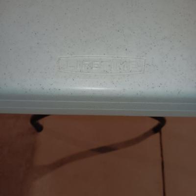 6 FOOT LIFETIME TABLE WITH FOLDING LEGS