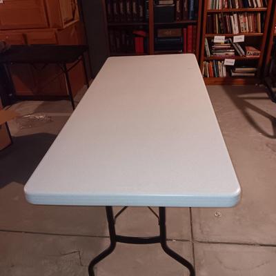 6 FOOT LIFETIME TABLE WITH FOLDING LEGS