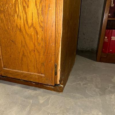 COMPLETE SET OF KITCHEN CABINETS