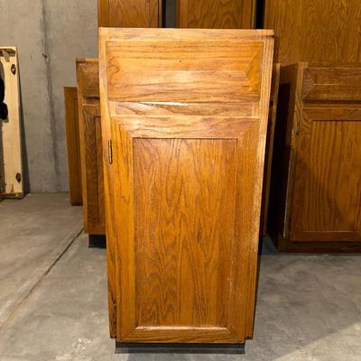 COMPLETE SET OF KITCHEN CABINETS