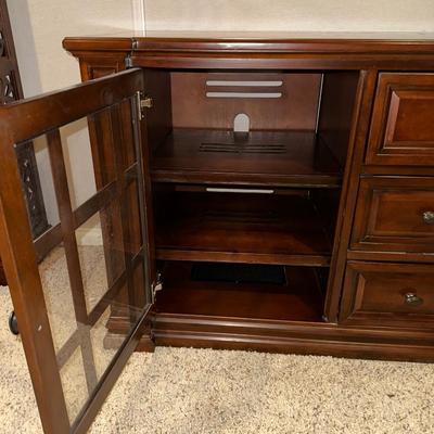 CLAYTON MEDIA STAND W/3 DRAWERS AND 2 GLASS FRONT CABINETS W/SHELVES