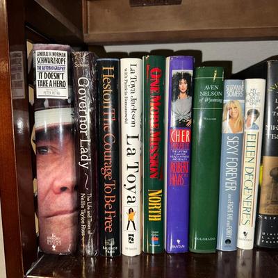 BOOKS ON CELEBRITIES AND POWERFUL PEOPLE