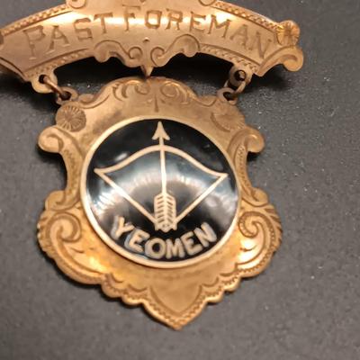 "PAST FOREMAN YEOMEN" 14K PIN