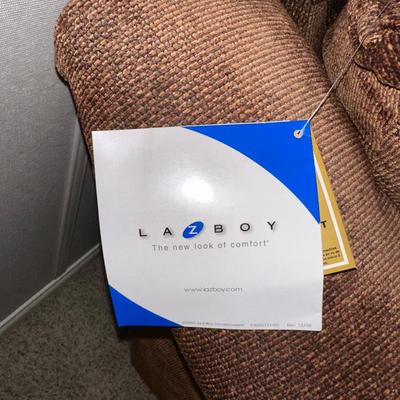 LIKE NEW LA Z BOY LAZY BOY DOUBLE RECLINING COMFY SOFA