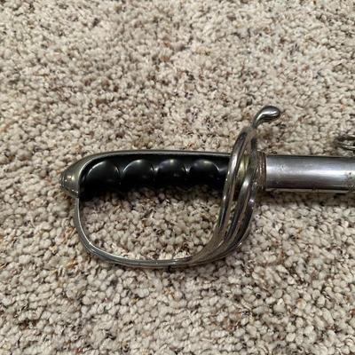US MILITARY COMMEMORATIVE SWORD