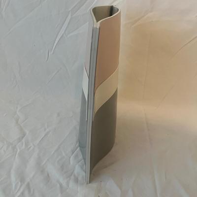 Nora Fenton Vase (B2-MG)