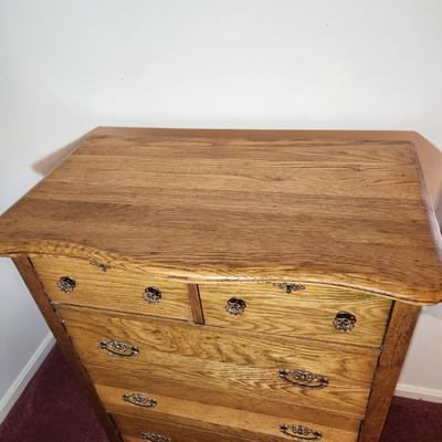 Solid Oak 2 over 3 Drawer Chest Dresser