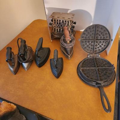 Vintage Collectable Lot, Irons, Cast Waffle Maker, Toaster