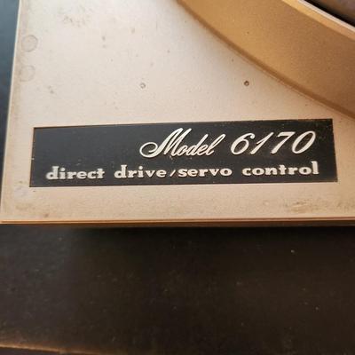 Marantz Model 6170 Record Player