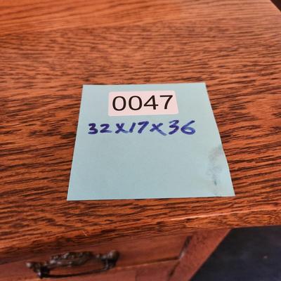 Solid Oak Dry Sink Sideboard With Key 32x17x36