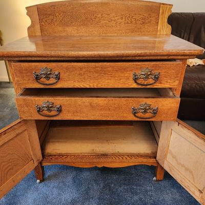 Solid Oak Dry Sink Sideboard With Key 32x17x36