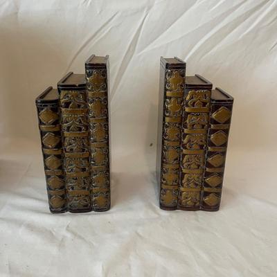 Antique Hitchcock Bible & Wooden Bookends (B2-MG)