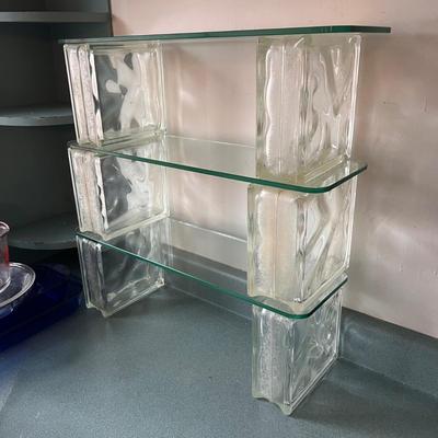 Glass Block Shelves (K-RG)