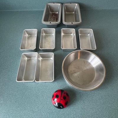 Perfection Knives, Baking Pans & Cookie Cutters (K-ES)
