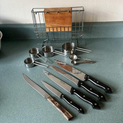 Perfection Knives, Baking Pans & Cookie Cutters (K-ES)