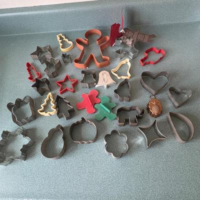 Perfection Knives, Baking Pans & Cookie Cutters (K-ES)