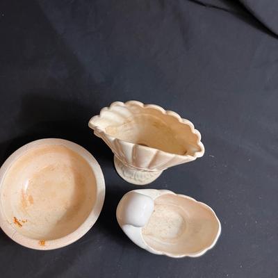 Shawnee Fan Shaped Pottery Vase & More (B2-RG)