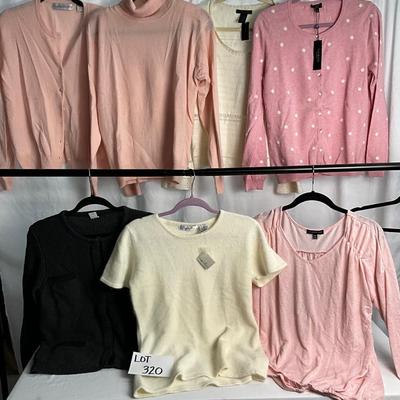Lot G 320 Polka Dots Sweater & Tops (Large)