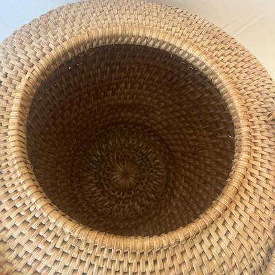 Large Woven Basket (LR-MG)