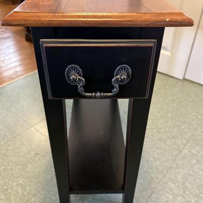 Two-Tone Side Table (LR-ES)