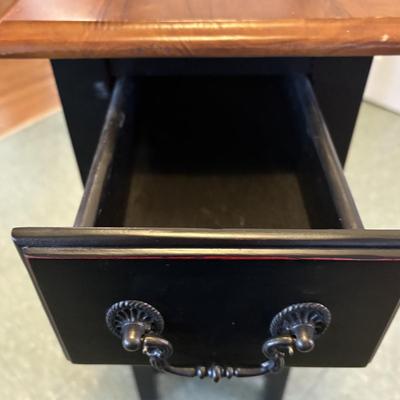 Two-Tone Side Table (LR-ES)