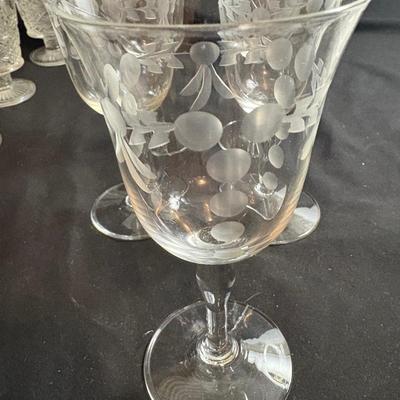 Pressed Glass Dinnerware (K-ES)