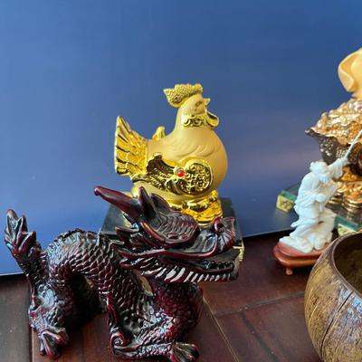 Lot of Asian Decor Items