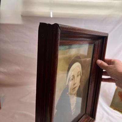 Assortment of Vintage Photos in Classic Frames (K-RG)