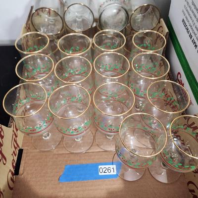 Lot of 24 Libby USA Christmas Holly 12 Glasses & 12 Mugs