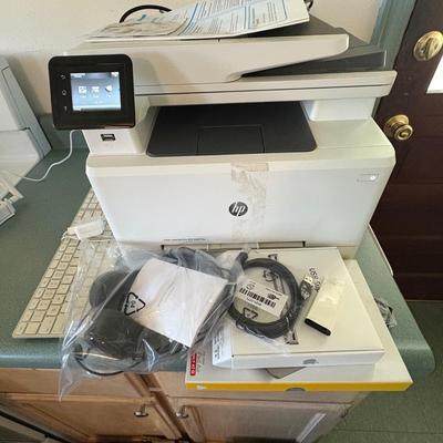 HP Color Laserjet Printer & Apple Accessories (K-ES)