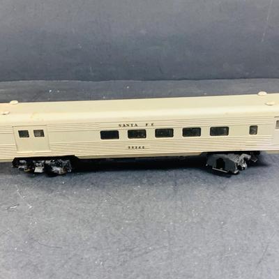 LOT 736: Lot of (4) Santa Fe Silver Passenger Cars