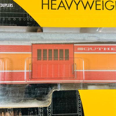 LOT 737: K-Line O Scale Passenger Cars In Boxes Including Aluminum Pennsylvania Baggage 7461, and Washington View Observation Car K...