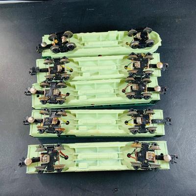 LOT 742: Set of 5 Lionel Northern Pacific O/27 Gage Passenger Cars