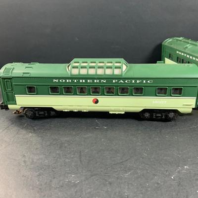 LOT 742: Set of 5 Lionel Northern Pacific O/27 Gage Passenger Cars