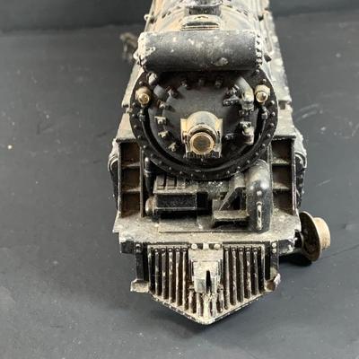 LOT743:Vintage Lionel Steam O GagePost War Locomotive 2065 and Tinder
