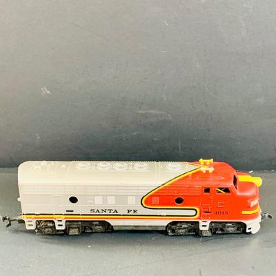 LOT 744: Collection of HO Scale Rail Road Cars and Engines By Tyco and Tempo