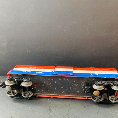 LOT 745: Collection of 0 / 27 Gauge Train Cars From Lionel and K-Line Including Lionel LIne Locomotive and Tinter, Branded Box Carss From...